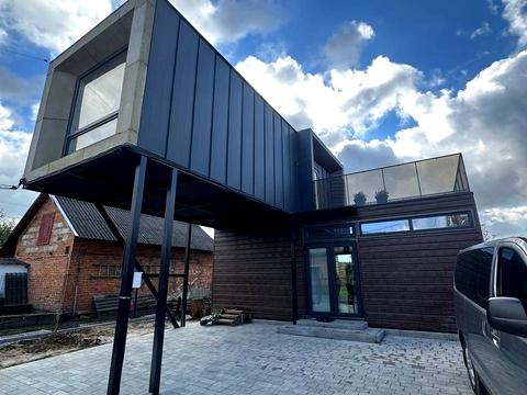 будинок за адресою Олександра Довженка вул.