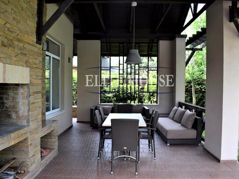 будинок за адресою с. Старі Петрівці, Князя Святослава