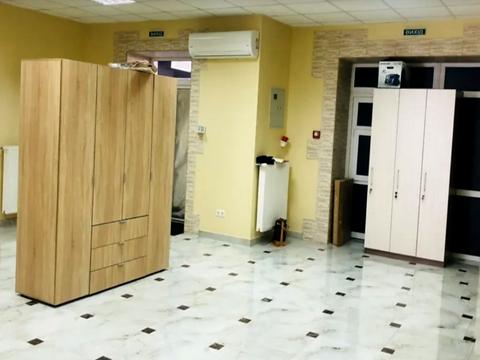 комерційна за адресою Микулинецька вул., 3а