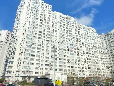 квартира за адресою Миколи Бажана просп., 12