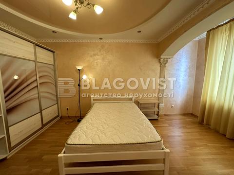 квартира за адресою Дніпровська набережна вул., 1