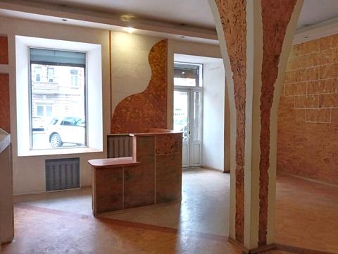 коммерческая по адресу Новосельского ул., 84