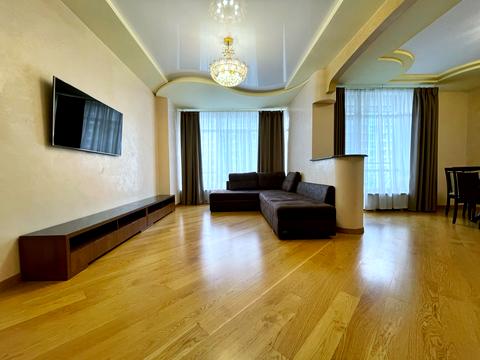 квартира по адресу Андрея Верхогляда ул. (Михайла Драгомирова), 12