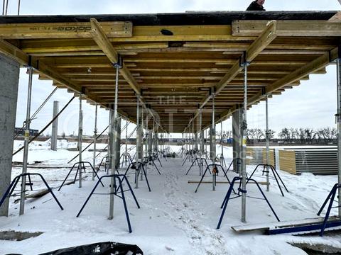 комерційна за адресою Амосова вул., 1