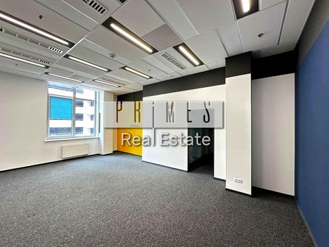 комерційна за адресою Новоселицька вул., 7