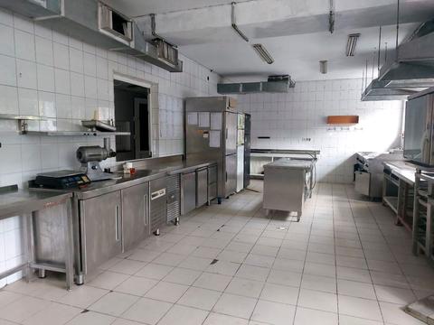 комерційна за адресою Виставкова, 1