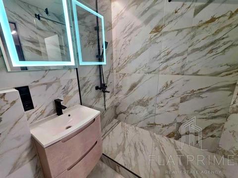 квартира за адресою Михайла Максимовича, 24В