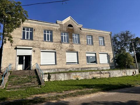 коммерческая по адресу Центральна ул., 8