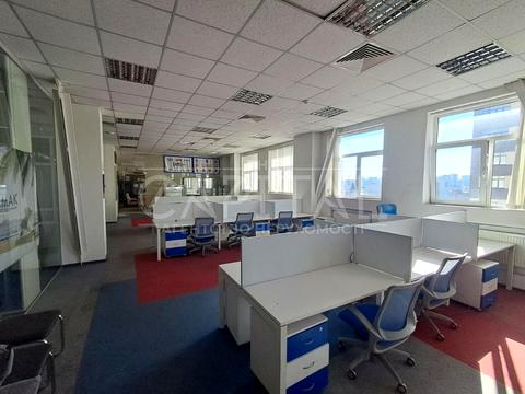 комерційна за адресою Бульварно-Кудрявська вул. (Воровського), 33-Б