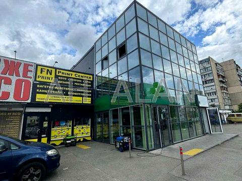 комерційна за адресою Героїв Дніпра вул., 43