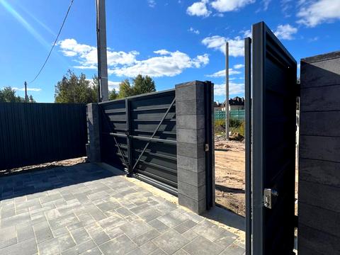 дом по адресу Успішна, 4