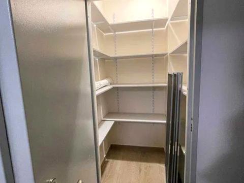 квартира по адресу Владимира Моссаковского ул. (Клари Цеткін), 7