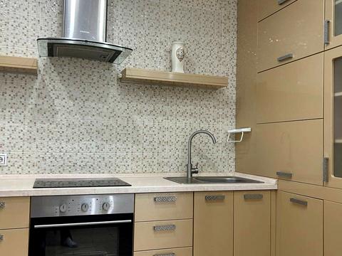 квартира за адресою Феодосійська вул., 3
