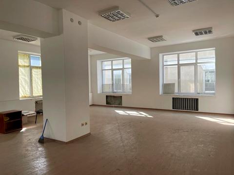 комерційна за адресою Златоустовская, 23б