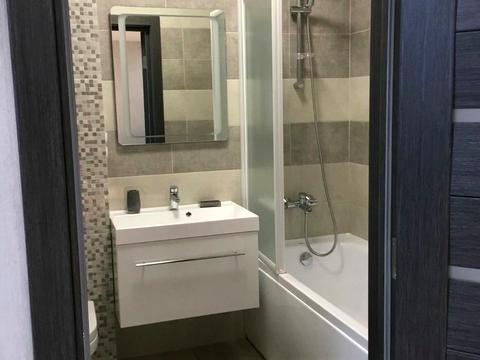 квартира за адресою Регенераторна вул., 4 к11