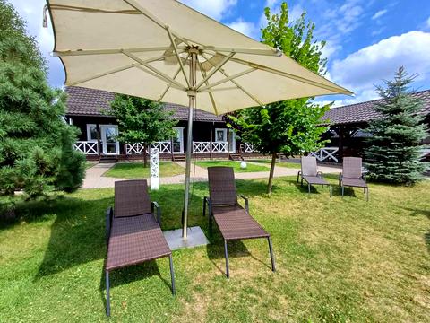 комерційна за адресою Незалежності вул., 8