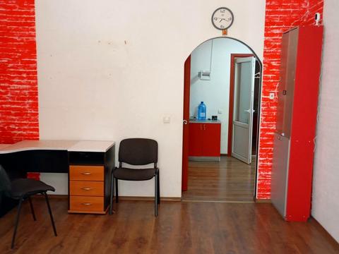комерційна за адресою Академіка Заболотного вул., 66
