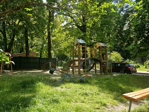 квартира за адресою Миколи Ушакова вул., 10