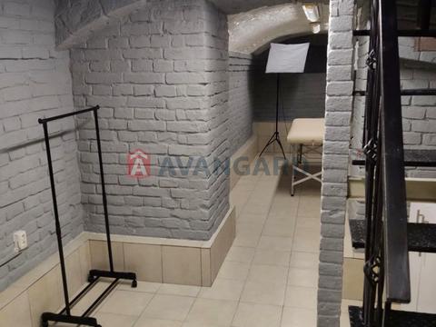 комерційна за адресою Шпитальна вул., 26