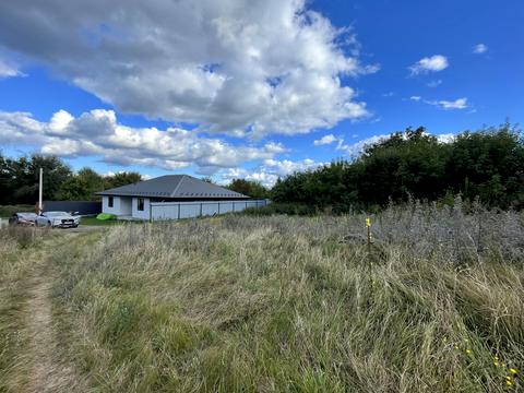 ділянка за адресою Черняхівського вул., 28а