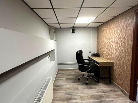 комерційна за адресою Галицька вул., 64в