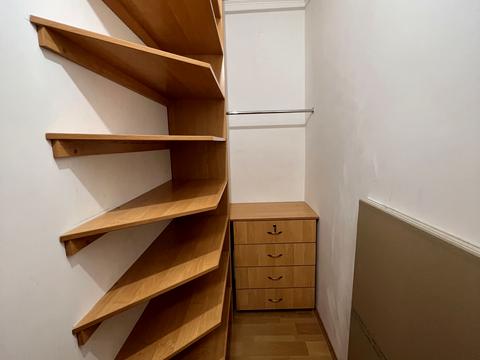 квартира за адресою Анни Ахматової вул., 35-А