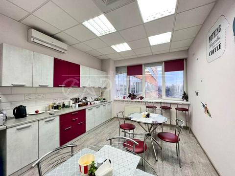 комерційна за адресою Польова вул., 24-Д