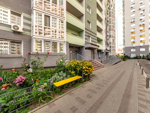 квартира за адресою Софії Русової вул., 7