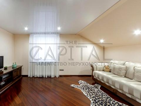 будинок за адресою святкова