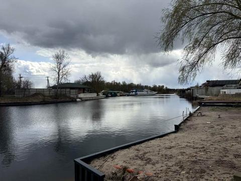 будинок за адресою с. Вишеньки, Набережна