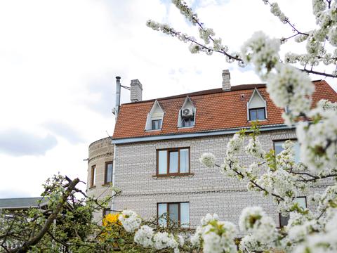 будинок за адресою Героїв Дніпра вул.