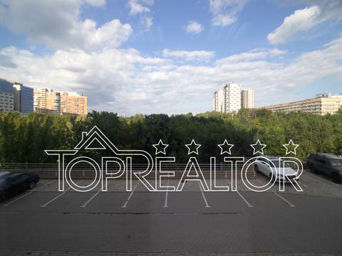 комерційна за адресою Отакара Яроша вул., 16а