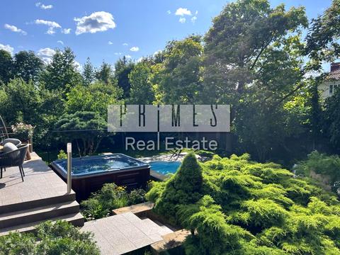 будинок за адресою Каштанова