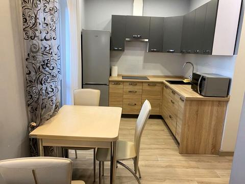 квартира по адресу Александровская ул., 1