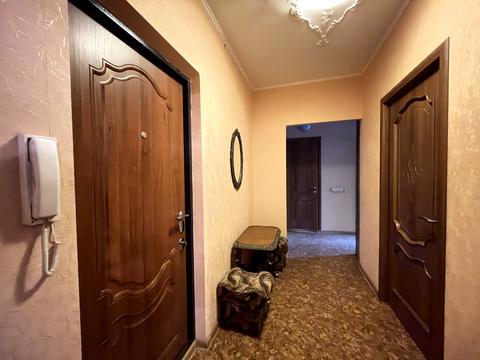 квартира за адресою Червоної Калини просп. (Володимира Маяковського), 4-Б