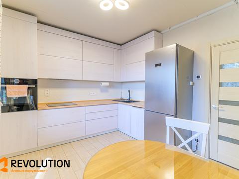 квартира за адресою Михайла Максимовича вул. (Онуфрія Трутенка), 7-А