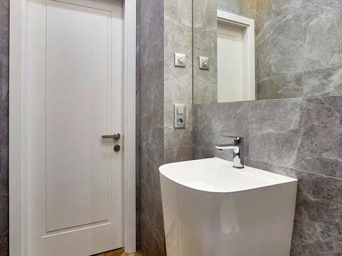 будинок за адресою Перлинна вул. ..