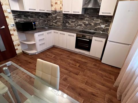 квартира за адресою Сергія Данченка вул., 3