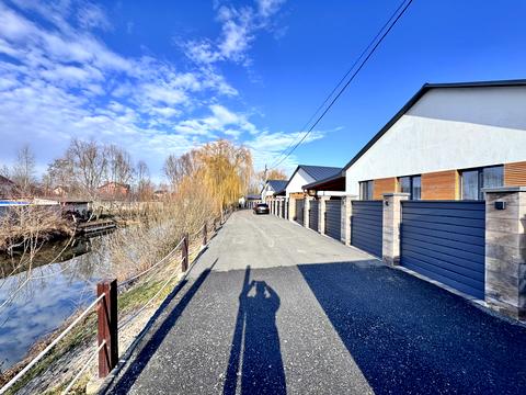 дом по адресу щаслива, 11