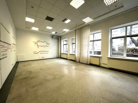коммерческая по адресу Владимира Моссаковского ул. (Клари Цеткін), 1-А