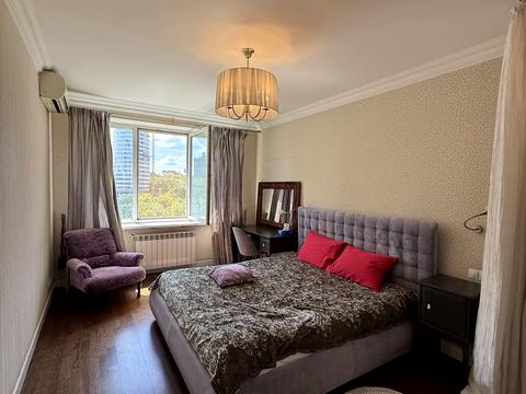 квартира за адресою Старонаводницька вул., 8-А