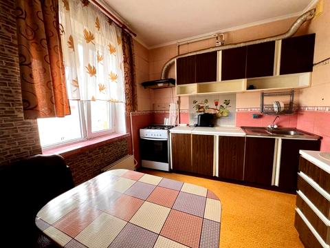 квартира за адресою В'ячеслава Чорновола вул., 15