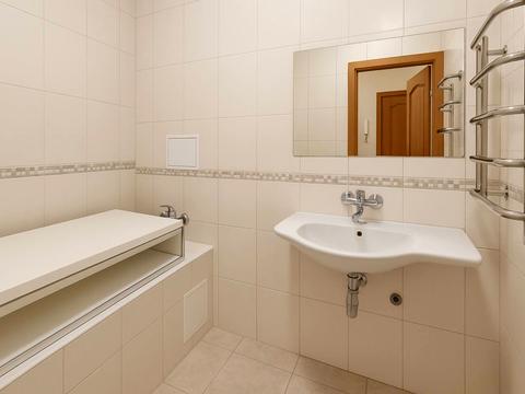 комерційна за адресою Круглоуніверситетська вул., 17