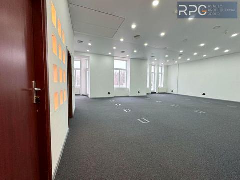 коммерческая по адресу Музейний пер., 4