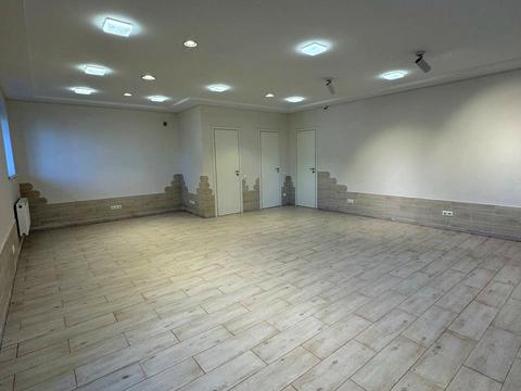 комерційна за адресою Бориса Гмирі вул., 8