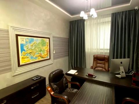 комерційна за адресою Саксаганського вул., 68/21