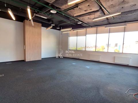 комерційна за адресою Князів Острозьких вул. (Московська), 32