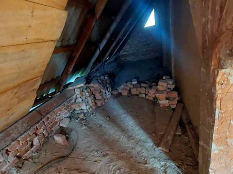 будинок за адресою смт. Отинія, липова