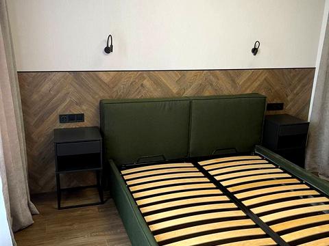 квартира за адресою Дніпровська набережна вул., 18-А