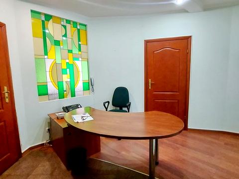 комерційна за адресою Шовковична вул., 29